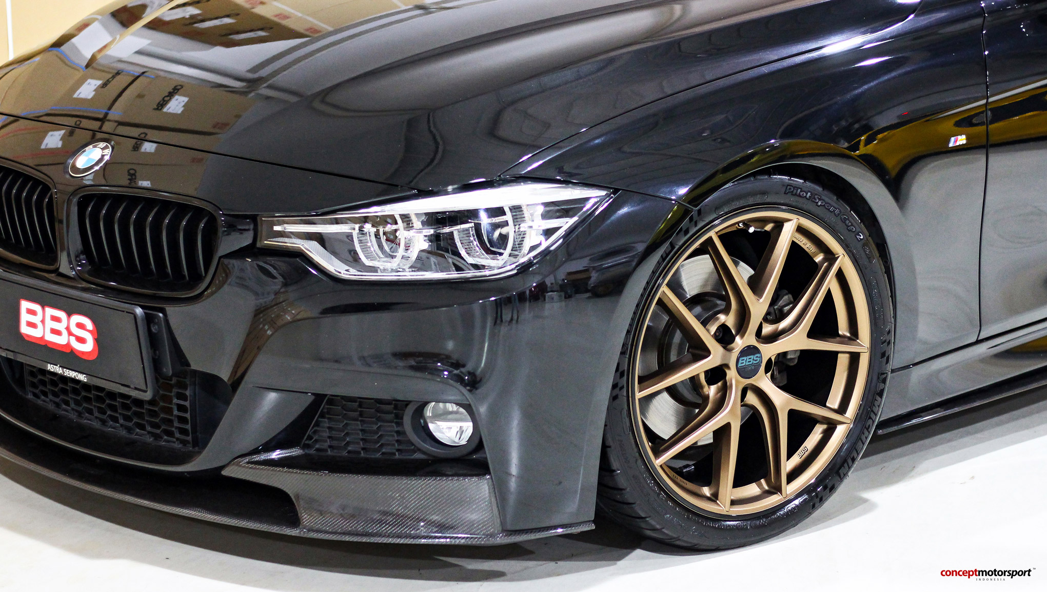 f30